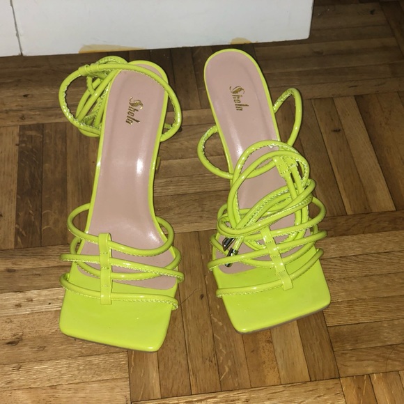 Open toe lace up high heeled sandals - Picture 2 of 3